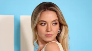 Penulis The Housemaid Akui Film Sydney Sweeney Lebih Keren